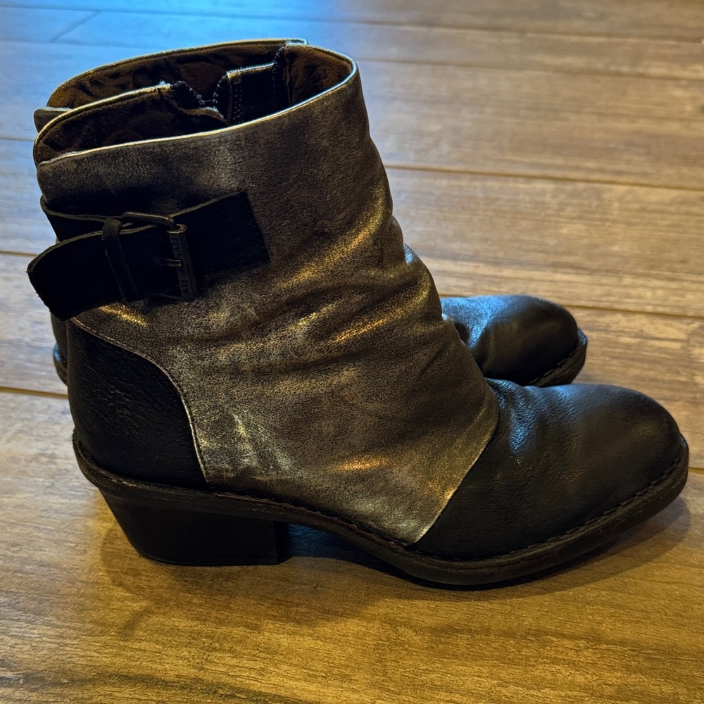 Fly London Stylish Black and Silver Women's Ankle Boots